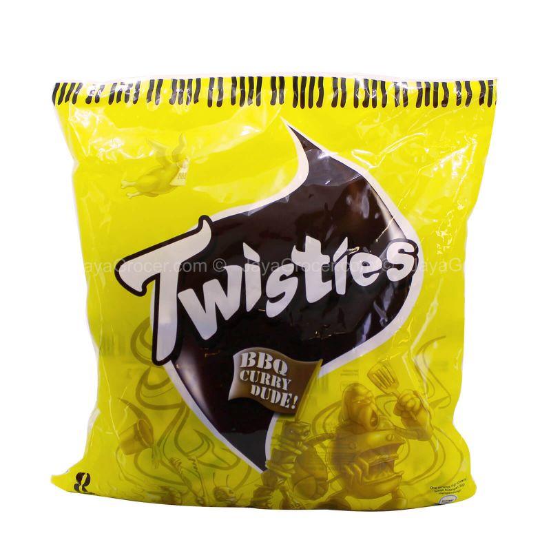 Twisties BBQ Curry Flavoured Corn Snacks 15g x 8
